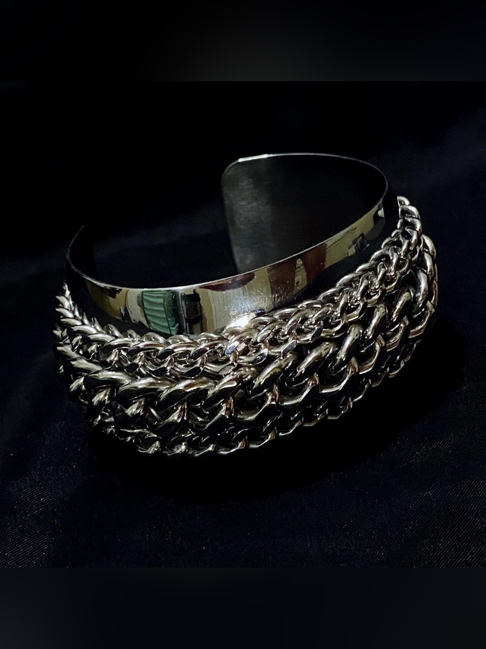 Wide Silver Cuff Bracelet with Chunky Cuban Curb Chain Cascade Exterior
